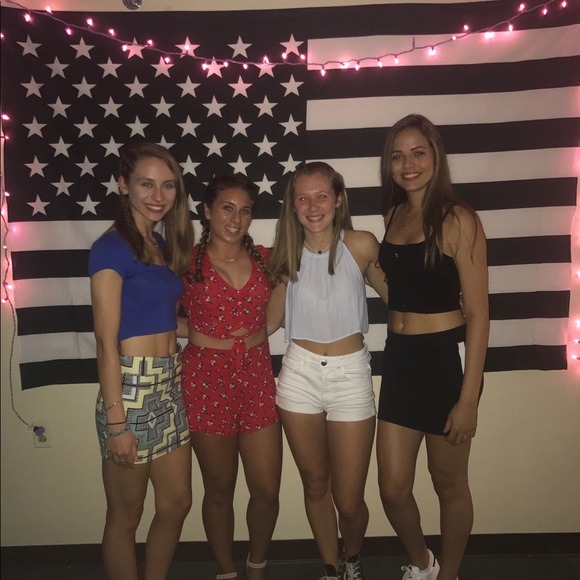 Forever 21 Black Mini Skirt w/White Stripe - Picture 3 of 3